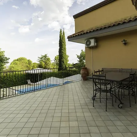 Sara Sull'etna Con Piscina Villa *