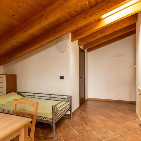 Sara Sull'etna Con Piscina Viagrande