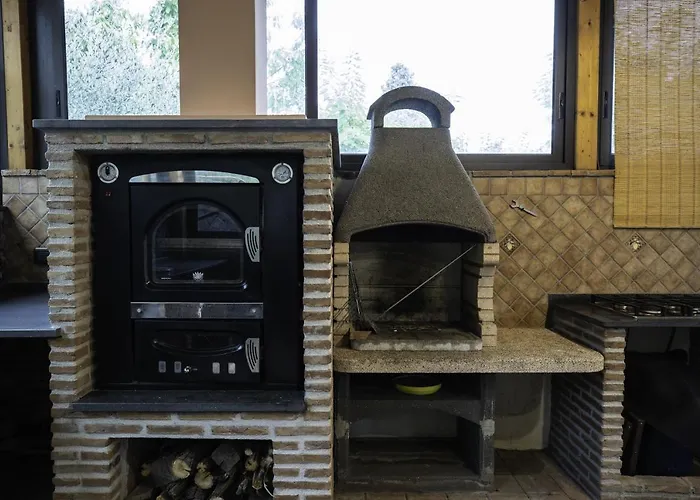 Sara Sull'etna Con Piscina Vila Viagrande