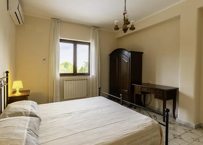Vila Sara Sull'etna Con Piscina